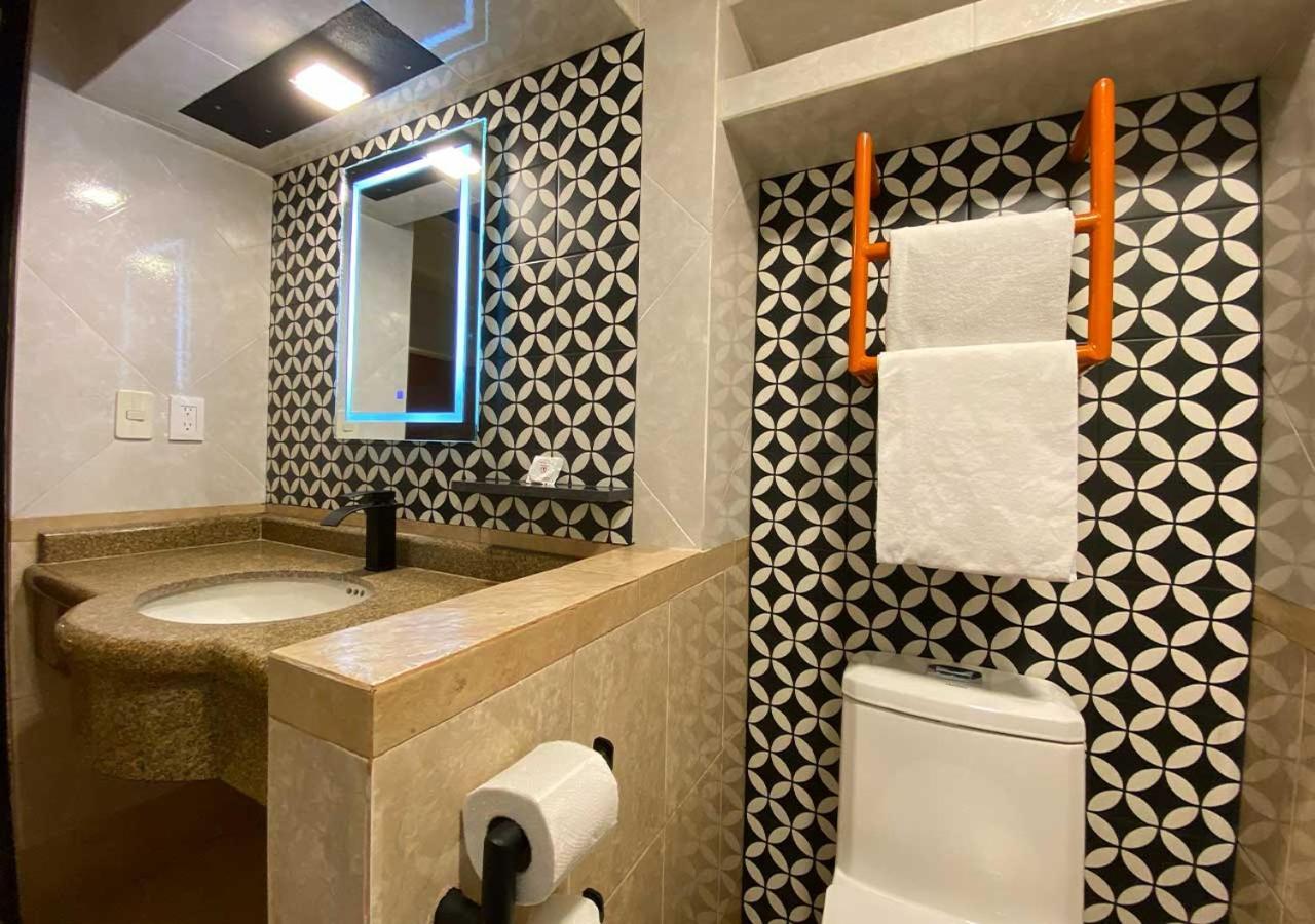 Hotel Villa De Madrid Meksyk Zewnętrze zdjęcie